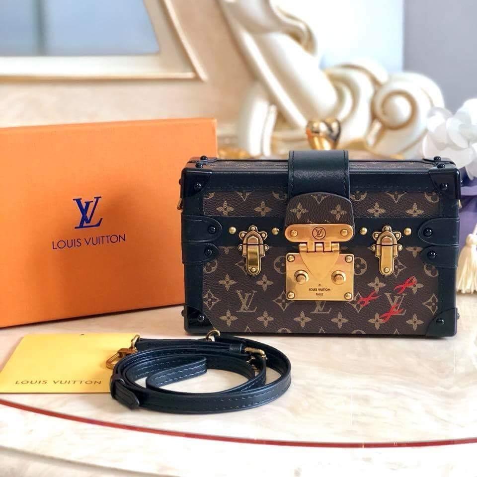 LV phone Sling Bag, Women's Fashion, Bags & Wallets, Cross-body Bags on  Carousell
