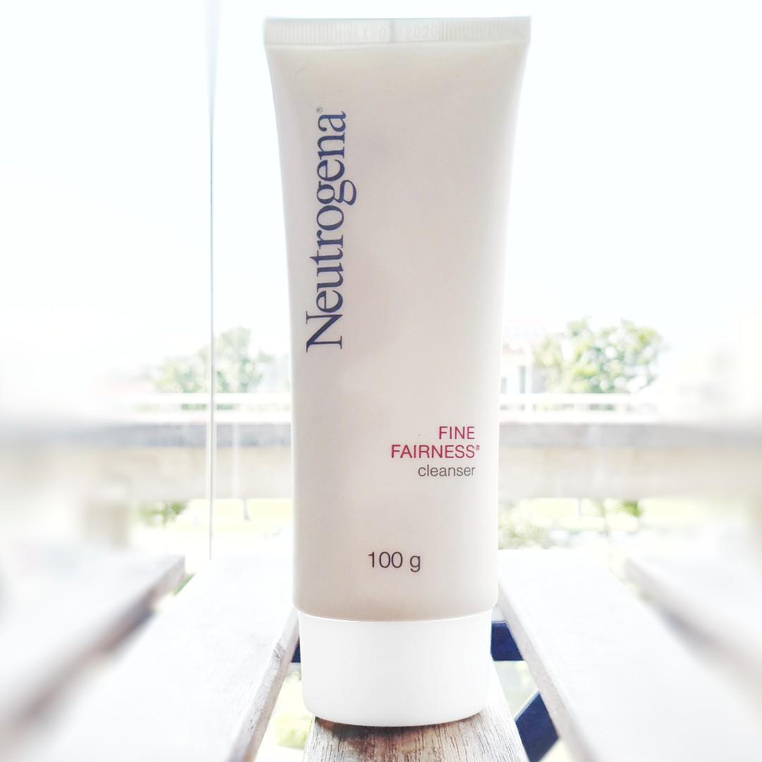 neutrogena fairness face wash