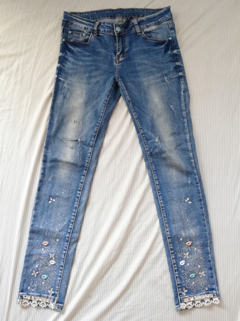 jeans with beads
