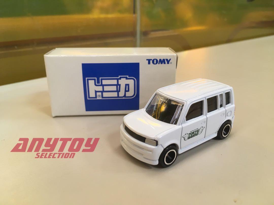 tomica toyota bb