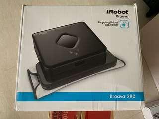 BNIB - iRobot Braava 380 - Mopping Robot