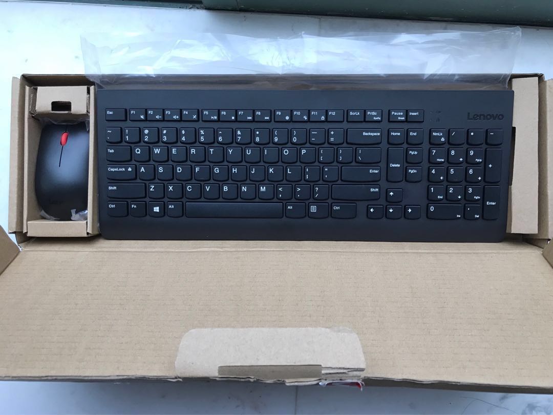 1x Lenovo Essential Wireless Keyboard And Mouse Combo Electronics 