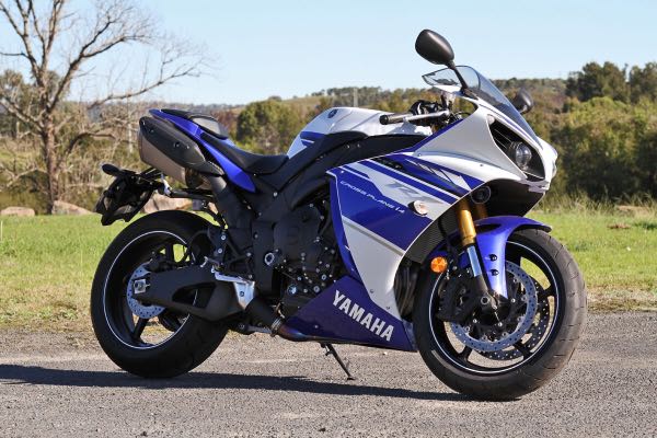14 Yamaha R1 優質美二手喜歡可議 機車 重機在旋轉拍賣 14 Yamaha R1 優質美二手喜歡可議 機車 重機在旋轉拍賣