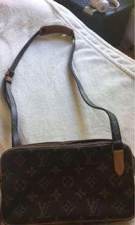 Louis Vuitton Monogram shoulder bag