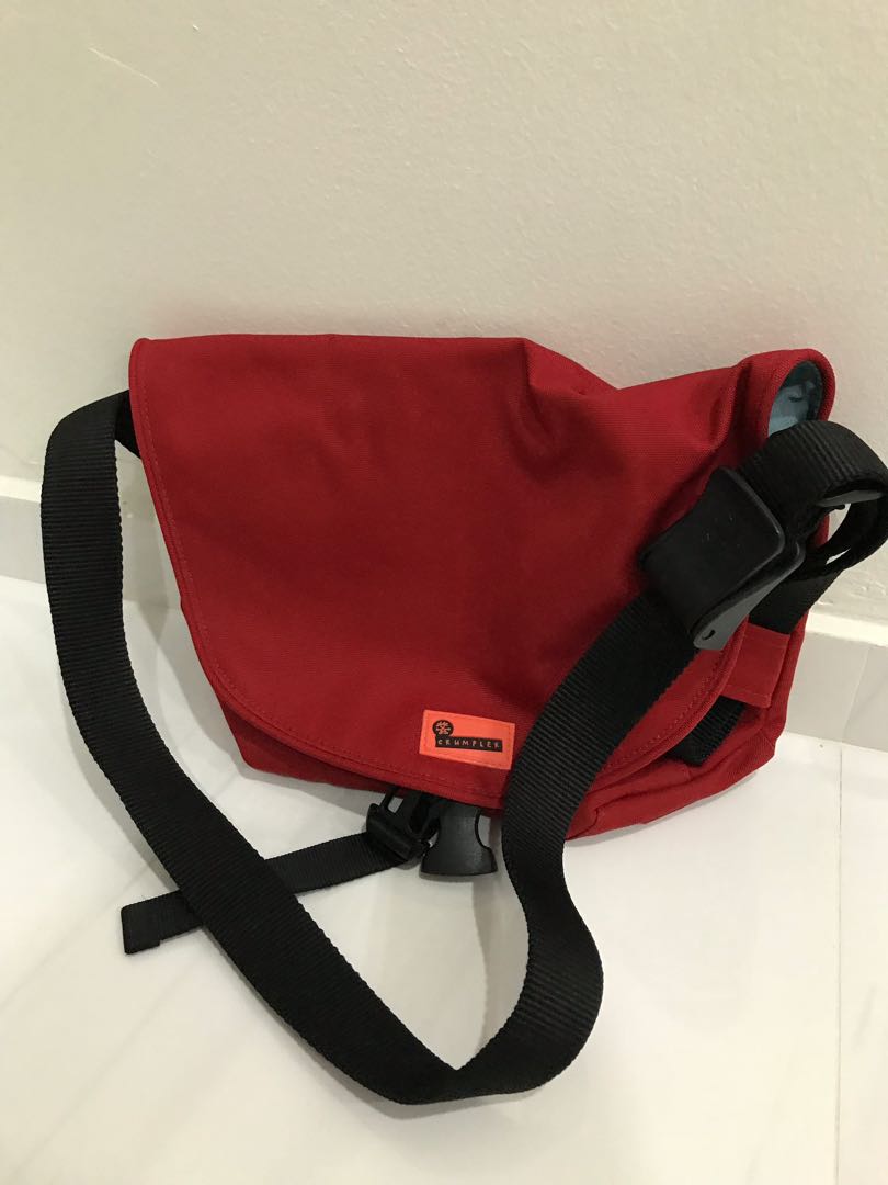 Crumpler The Quarfie Messenger Bag Rust Red Men S Fashion Bags Wallets Sling Bags On Carousell