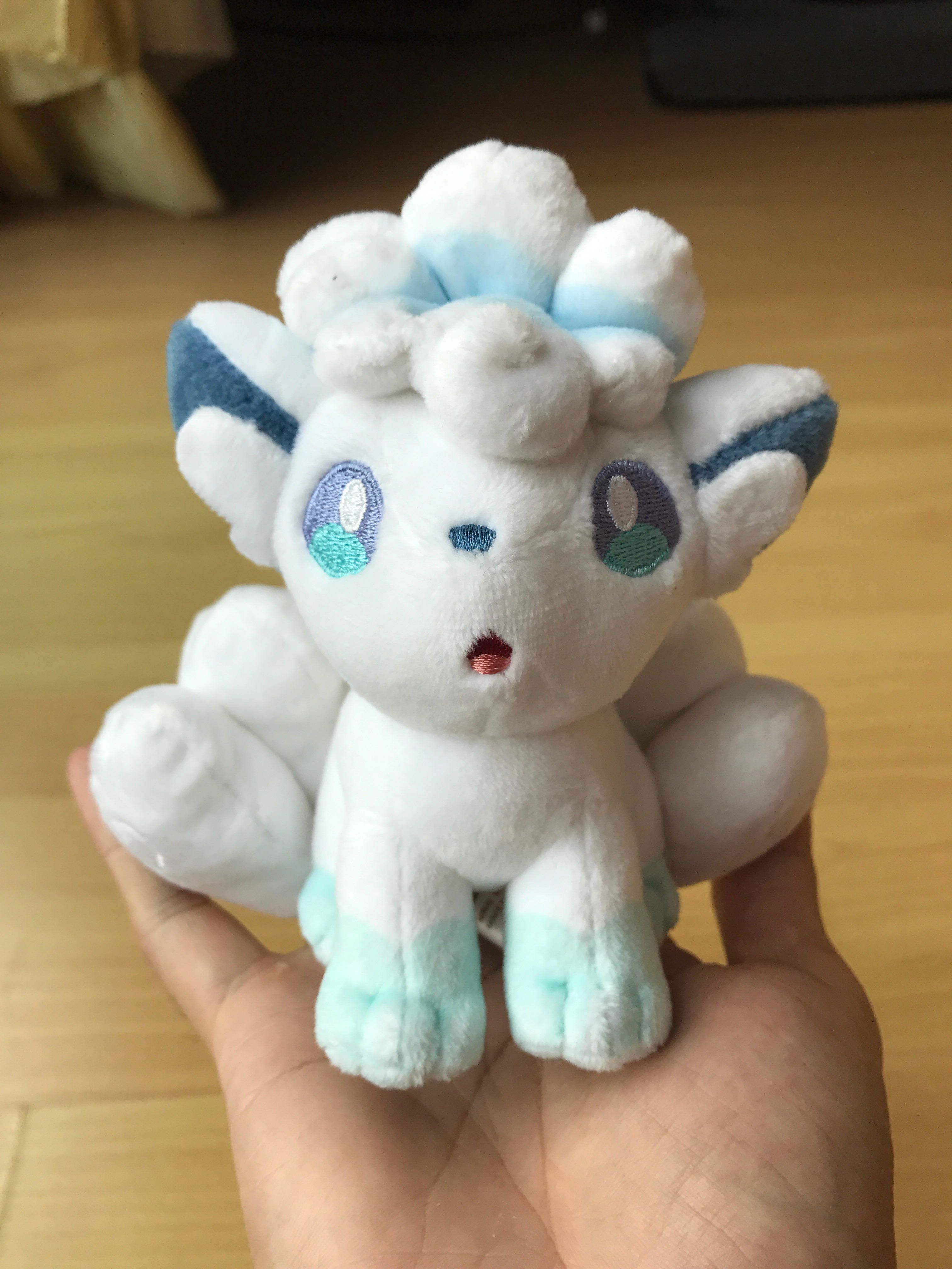 Alolan vulpix pokemon center outlet