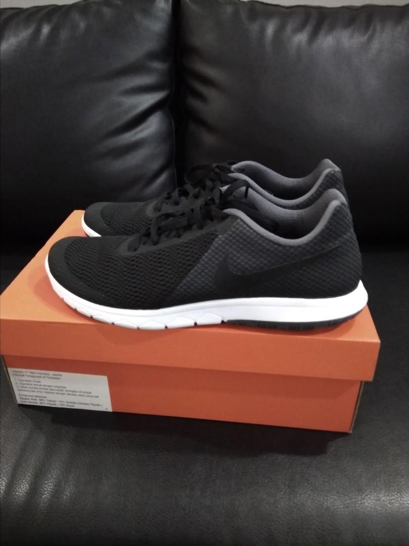 Cari sepatu shop nike original