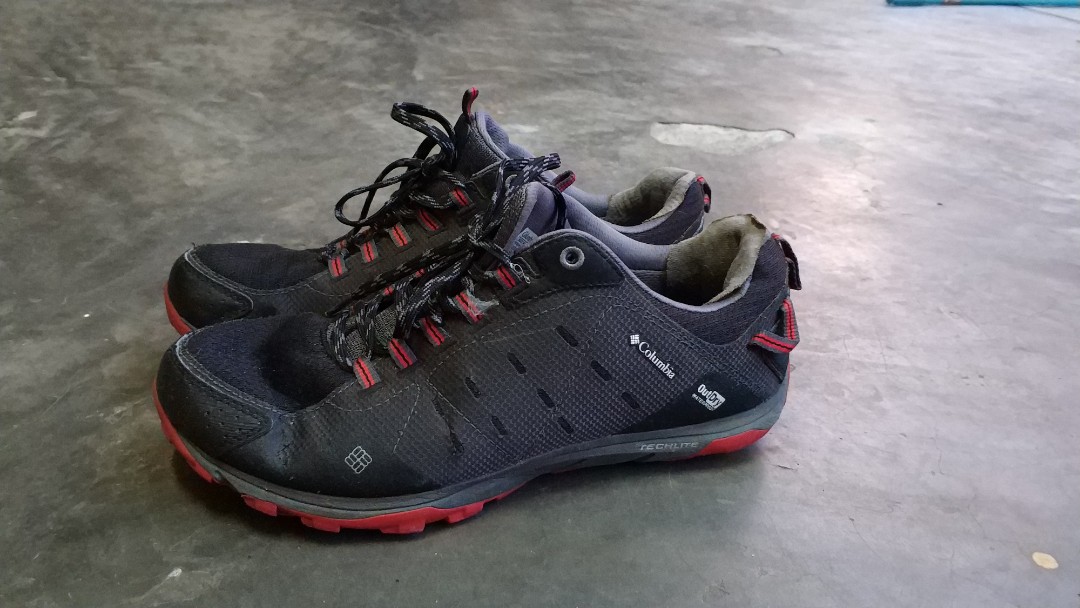 Kasut Hiking Columbia Sports Other On Carousell