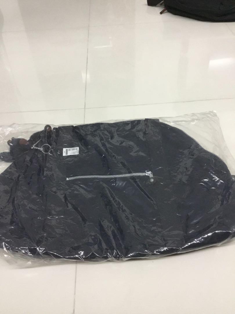 kipling duffle bag