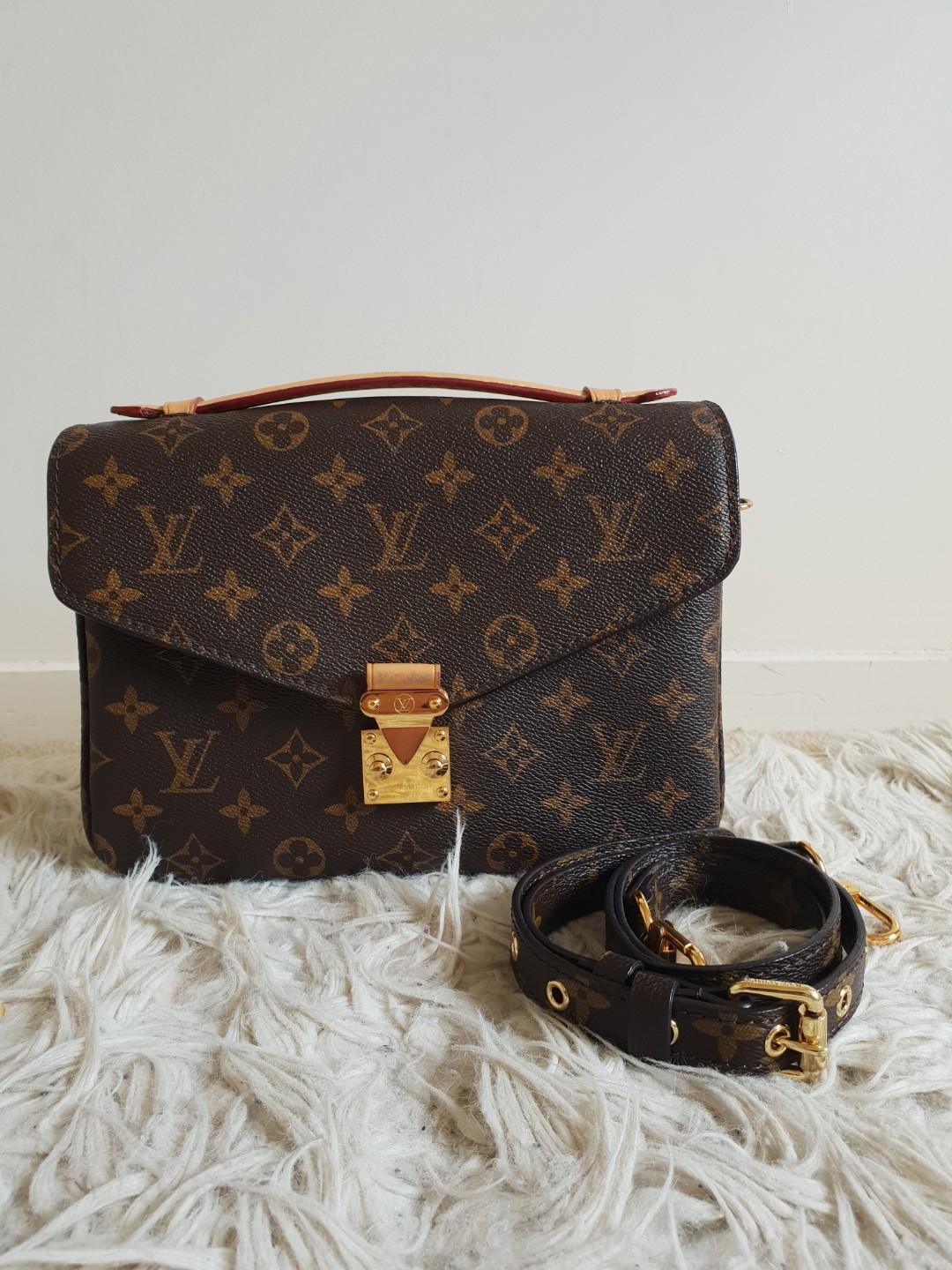 Louis Vuitton Monogram Canvas Pochette Metis Bag, Women's Fashion, Bags &  Wallets on Carousell