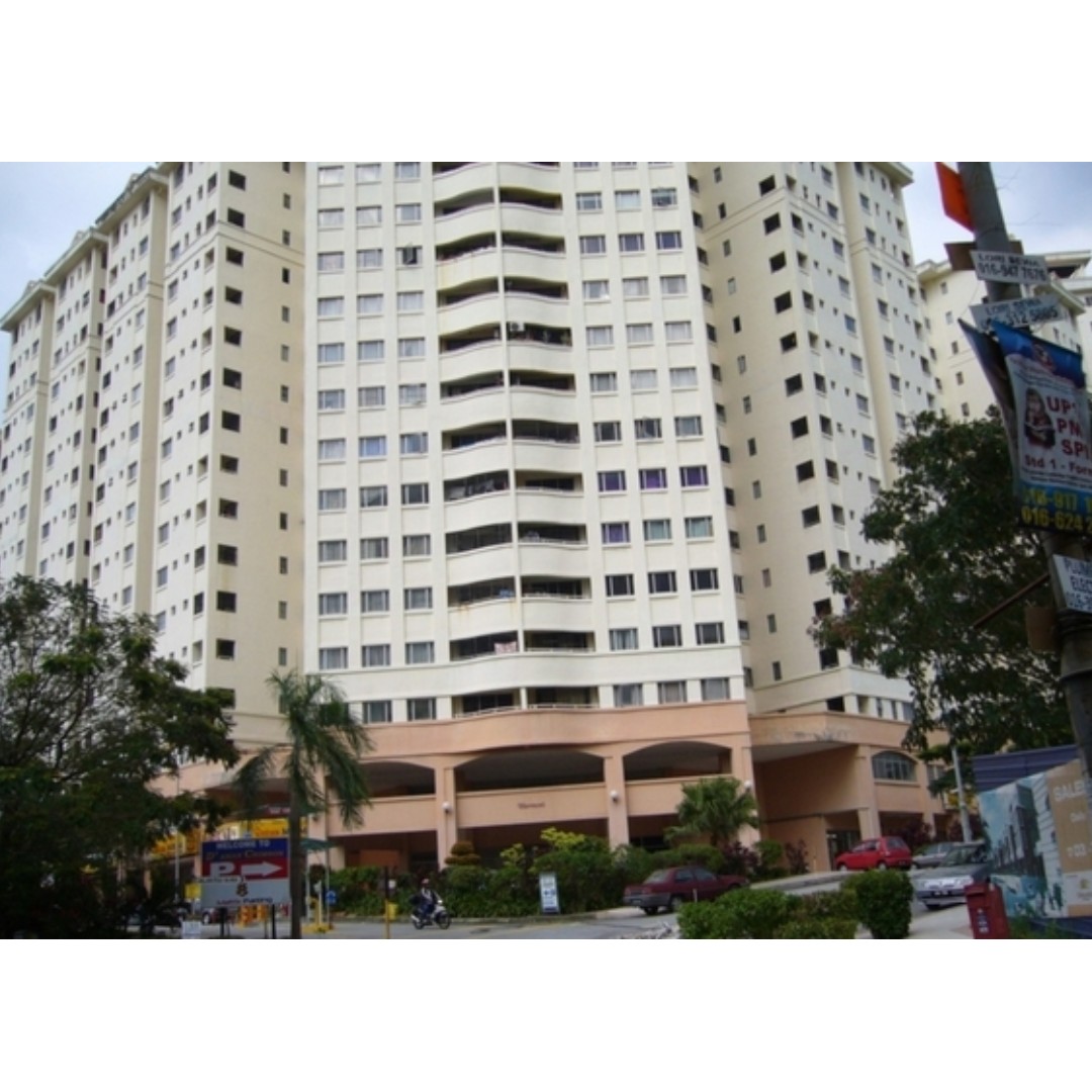Middle Room Available For Rent Near To Lembah Subang Lrt Property Rentals On Carousell