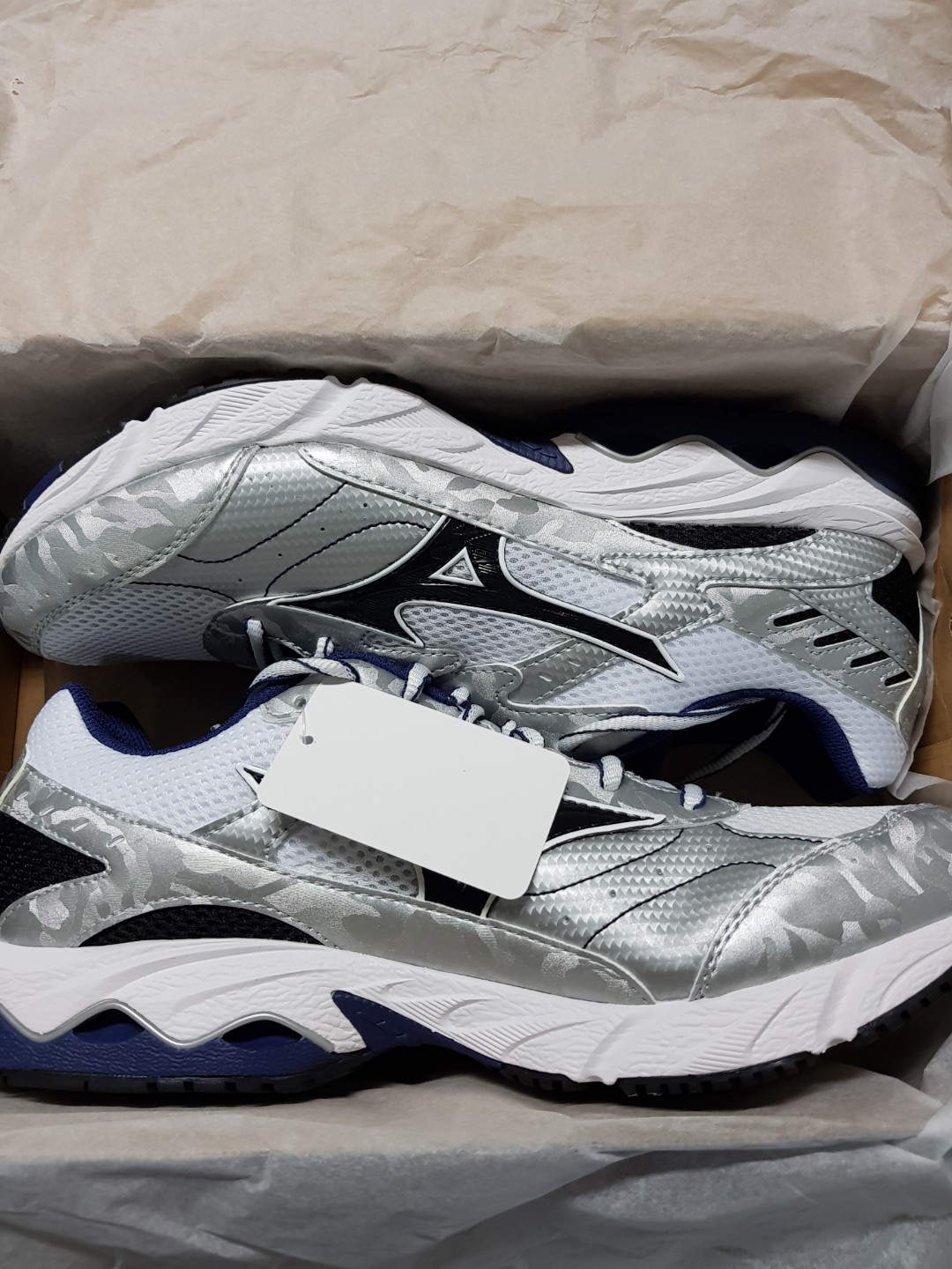 mizuno waverunners