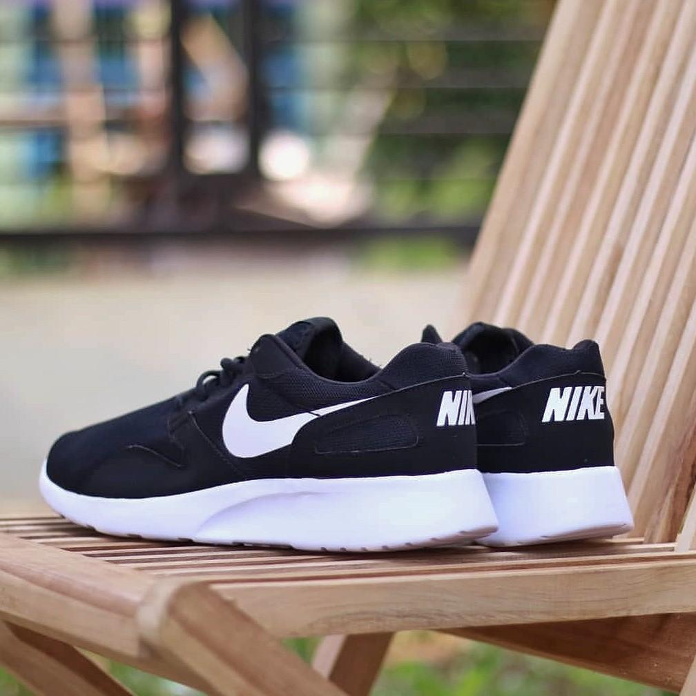 Sepatu nike kaishi run store