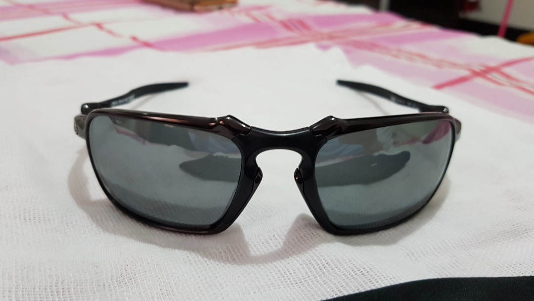 Oakley badman price 2025