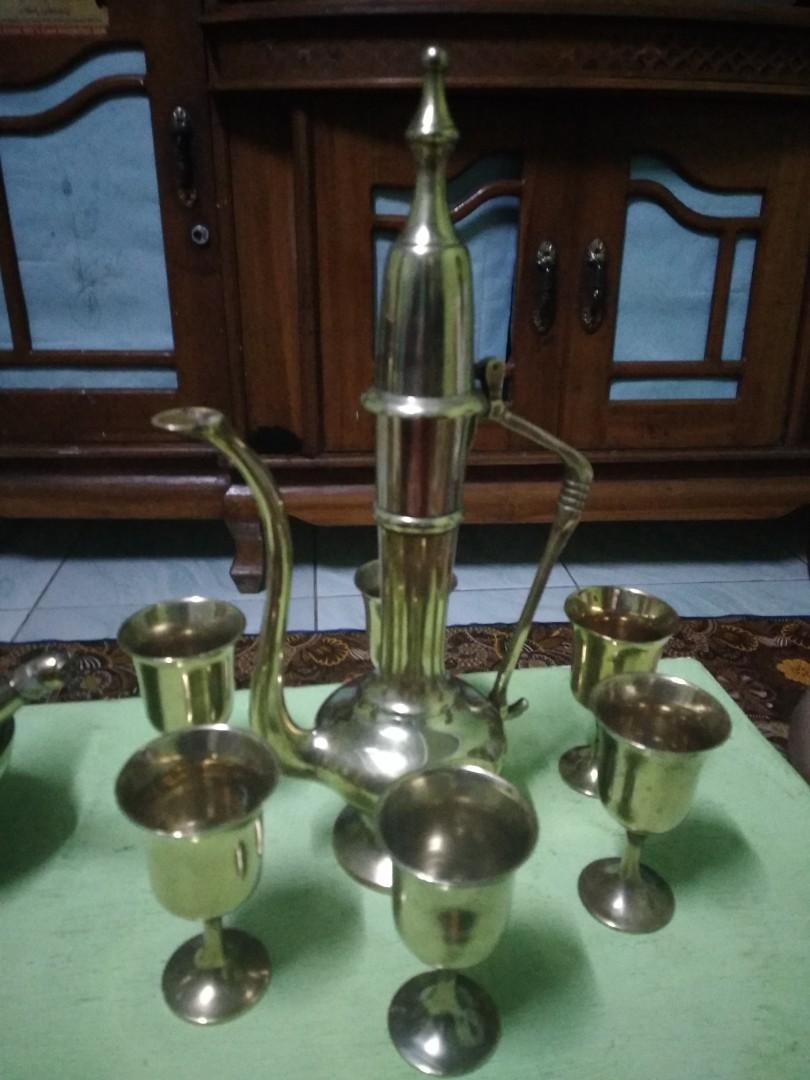 Unduh 620 Gambar Guci Dan Gelas Paling Bagus HD