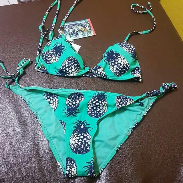 roxy green bikini