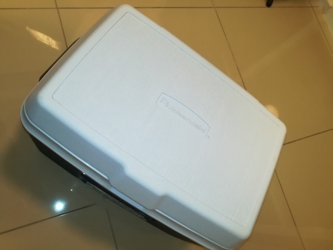 Rubbermaid cooler sales 34 qt