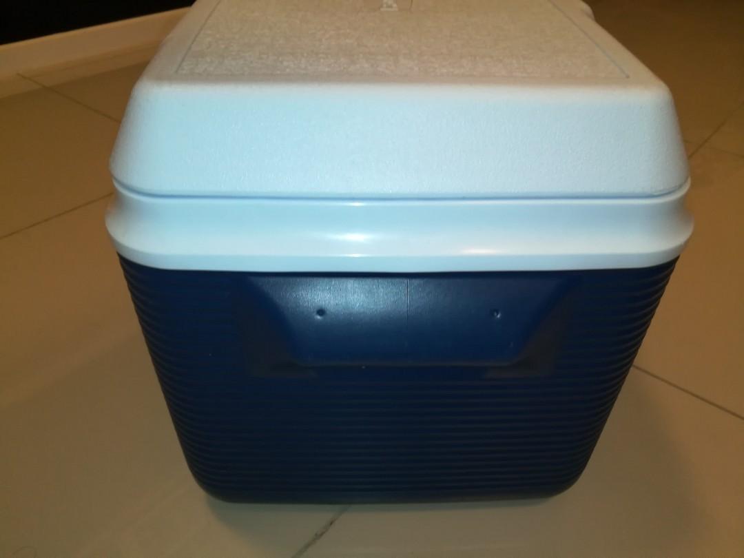 Rubbermaid cooler sales 34 qt