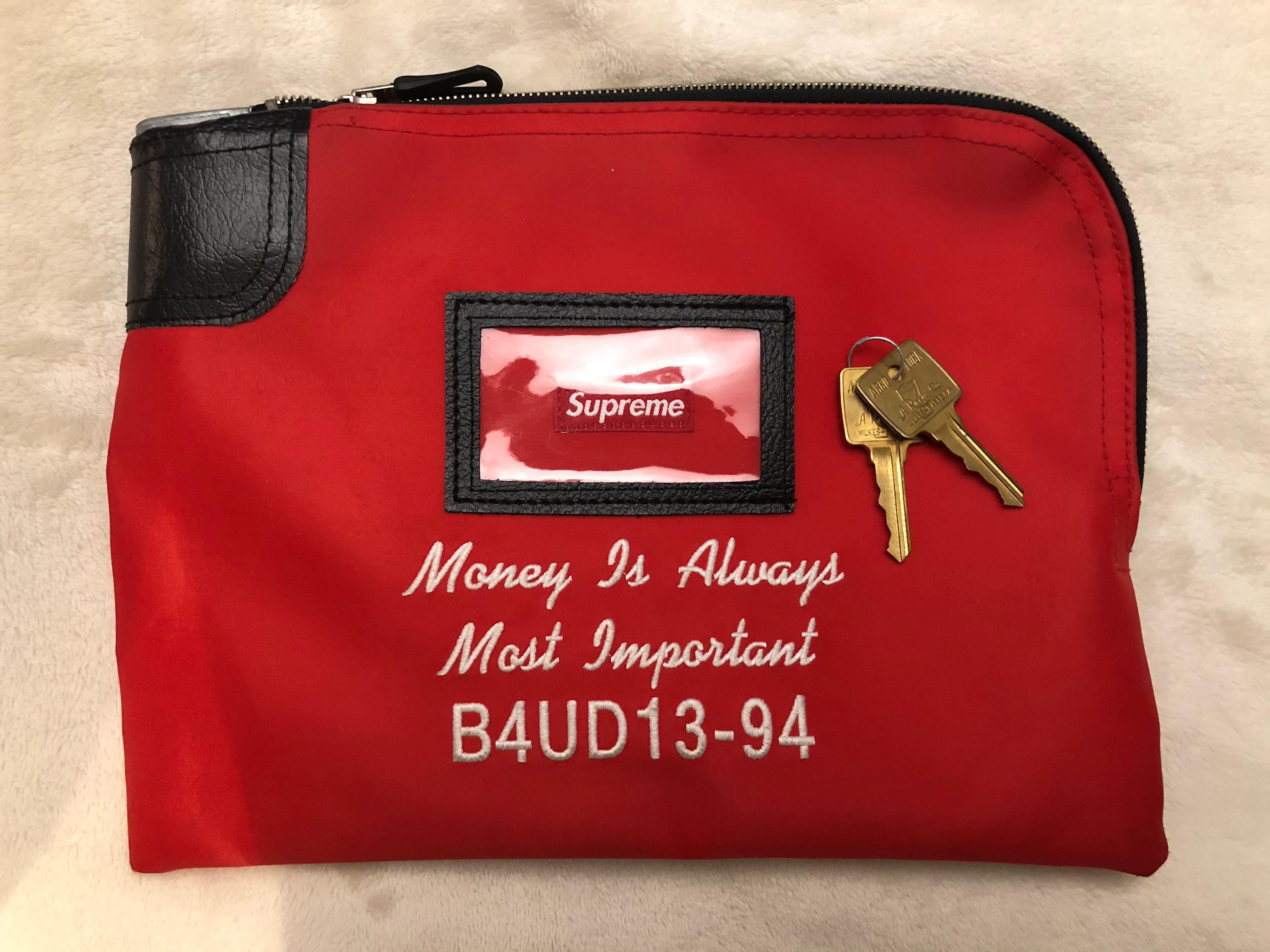 supreme money pouch