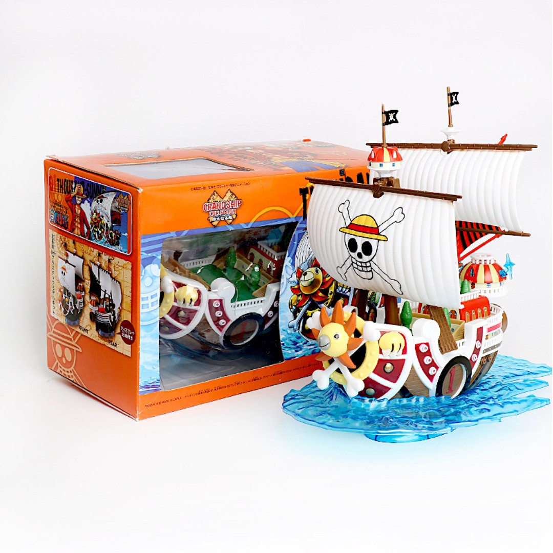Thousand Sunny Pirate Ship One Piece Anime Collection Figures toys 18cm