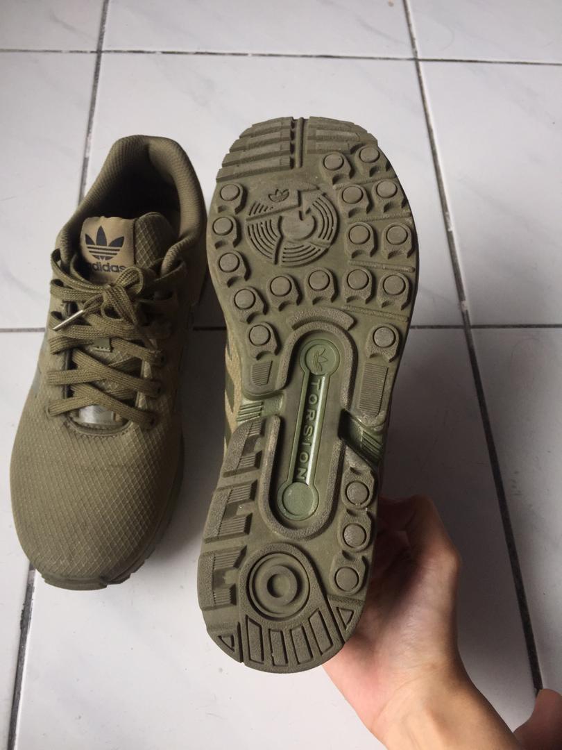 Adidas flux army green hotsell