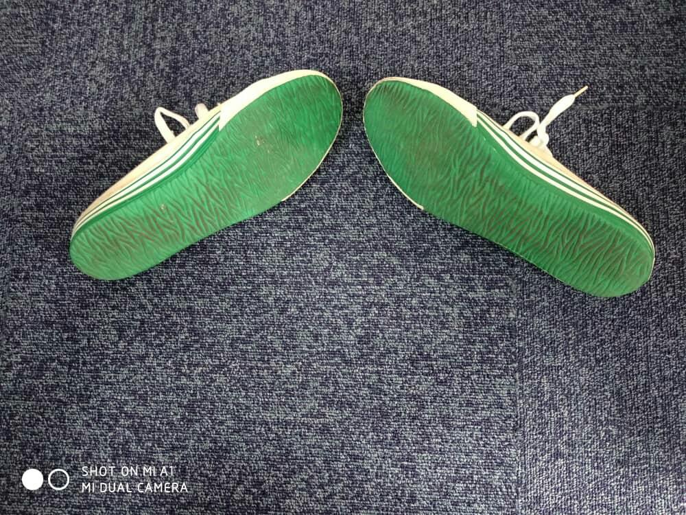 Kasut discount badminton bata
