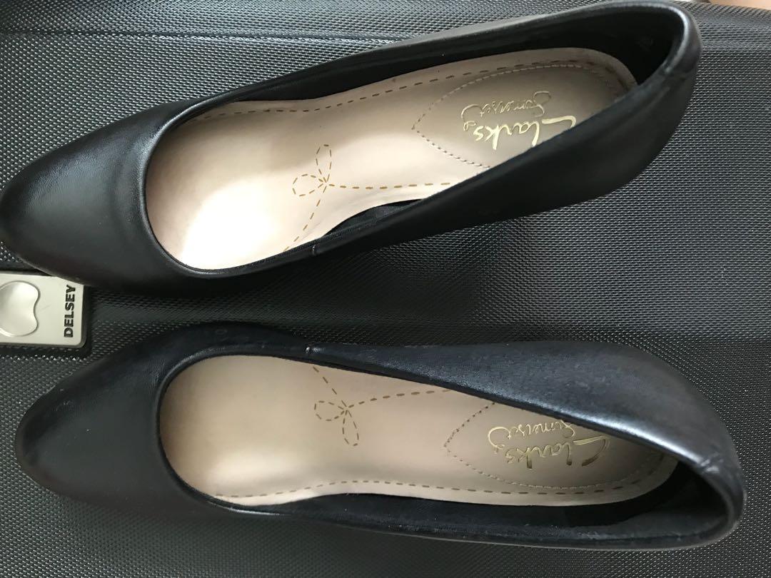 Clarks Carlita Cove Navy Leather from UK brand new