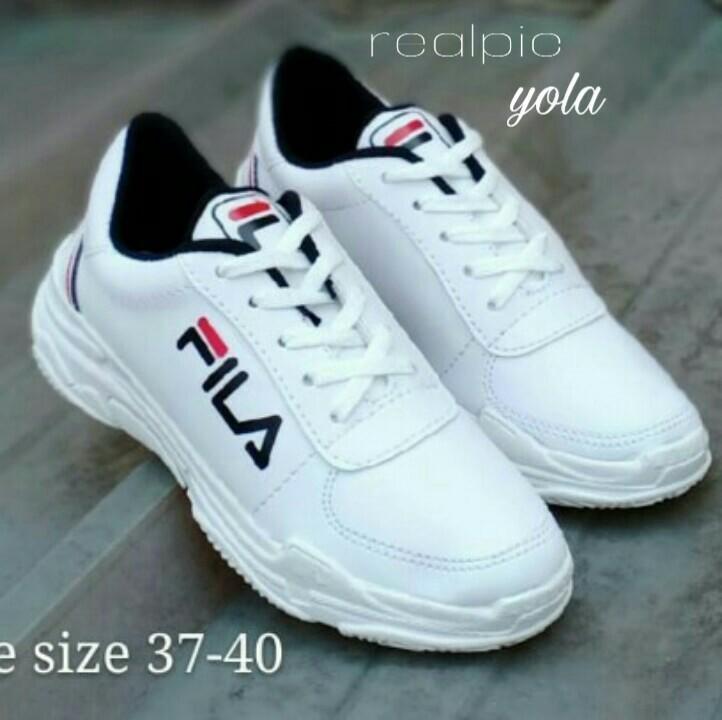 Sepatu Fila Kw Fesyen Wanita Sepatu Di Carousell
