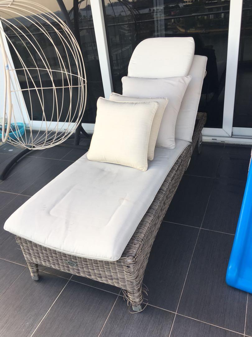 Free Outdoor Sun Bed Tanning Bed With Adjustable Back