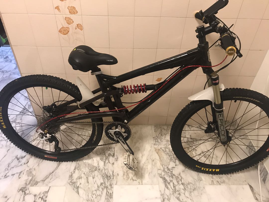 Haro x7 deals downhill bike