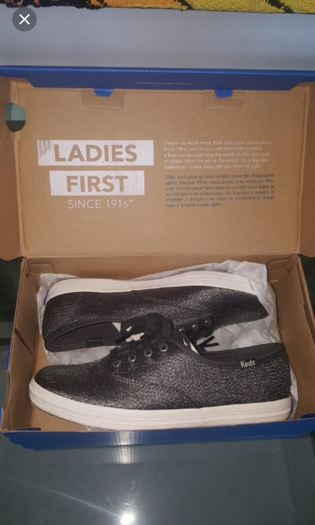 Keds shoe size 5 authentic, Women's 