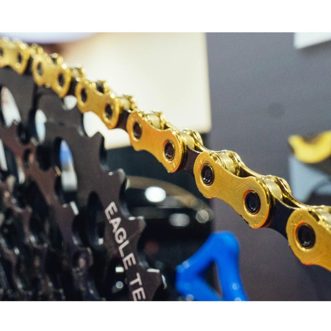 KMC X12 12 Speed Chain 126 Links Gold Jet Back Sports Equipment