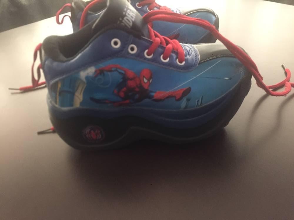 Marvel Spider Man skate shoes DEC30 Sports Equipment Sports