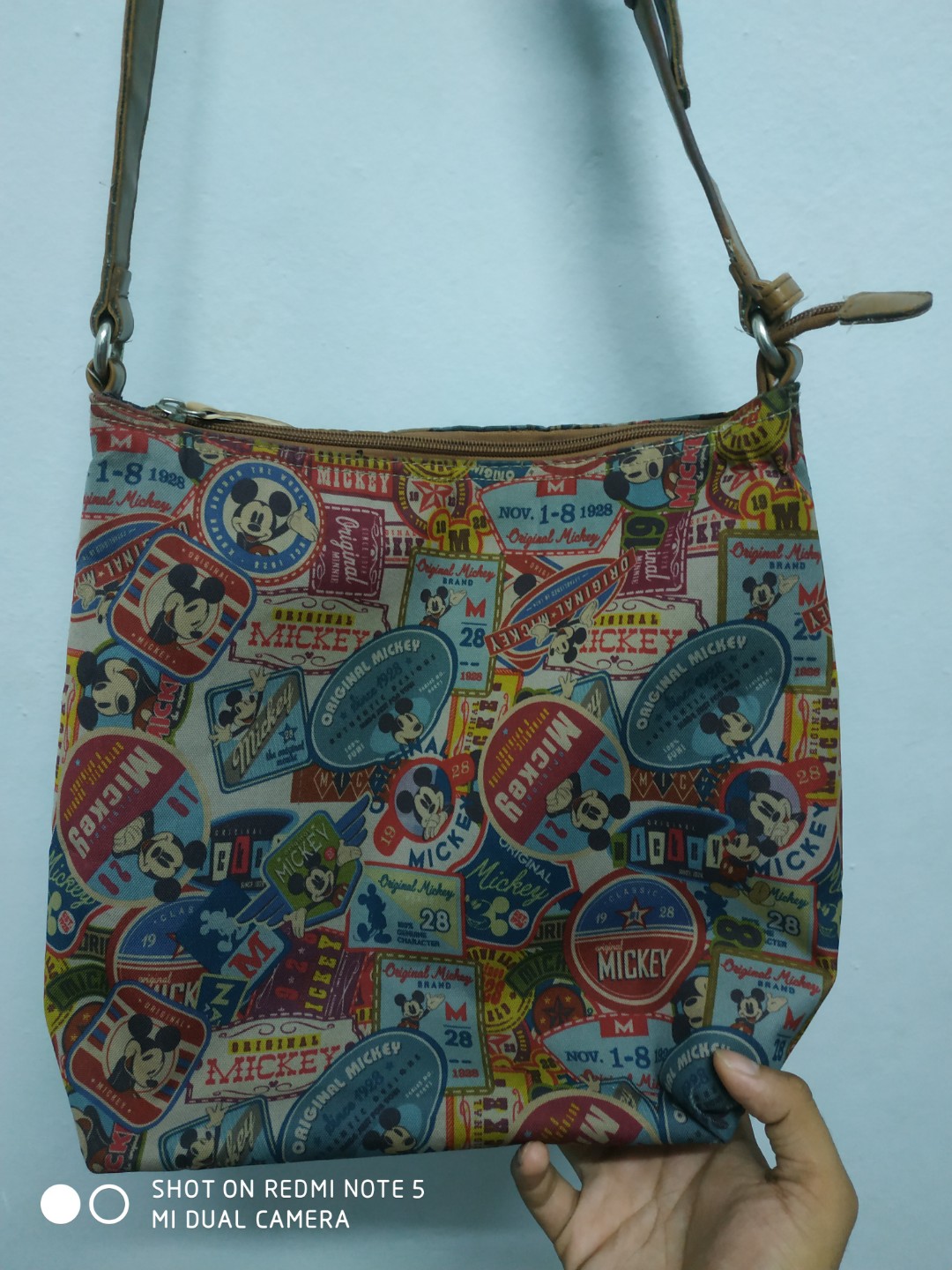 Mickey hotsell sling bag
