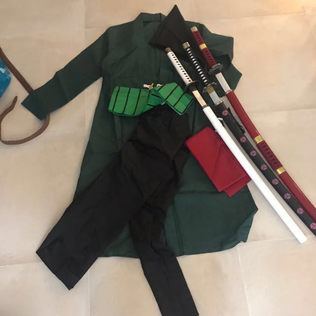 Get Wallpaper One Piece Roronoa Zoro Cosplay Entertainment J Pop On Carousell For iPhone