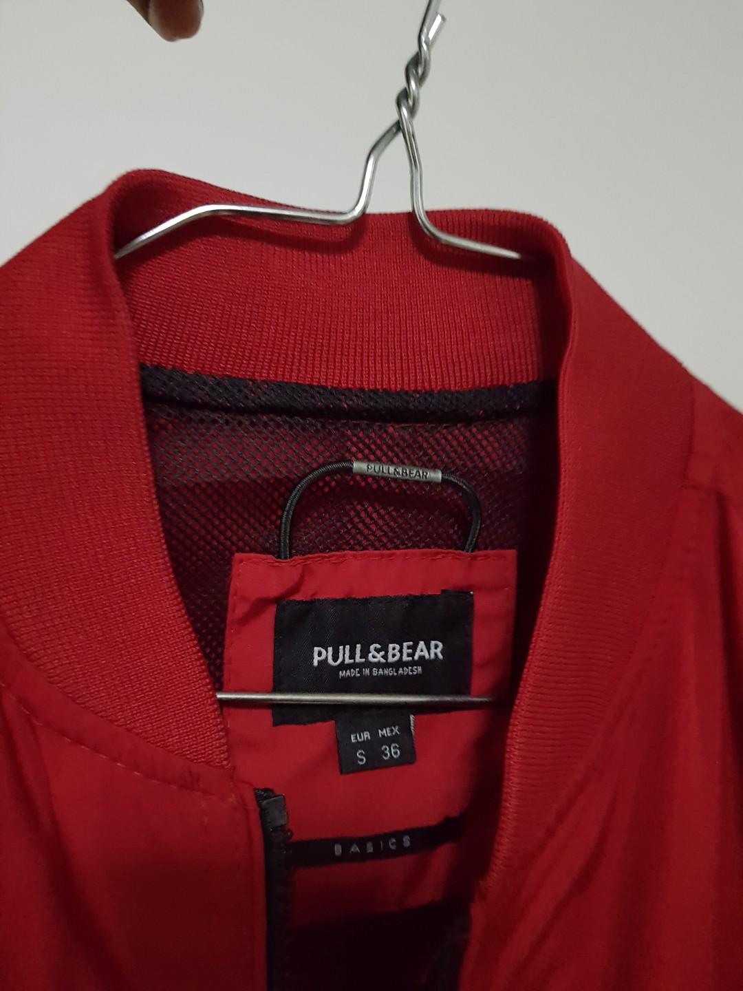 PULL & BEAR bomber jacket (Category: Coats, Jackets and Outerwear) located in Singapore. Submitted by skylargray (Listing ID 195558487, Image 3). Description: just bought but not used cause size too small theres a small defect shown at the last pic...