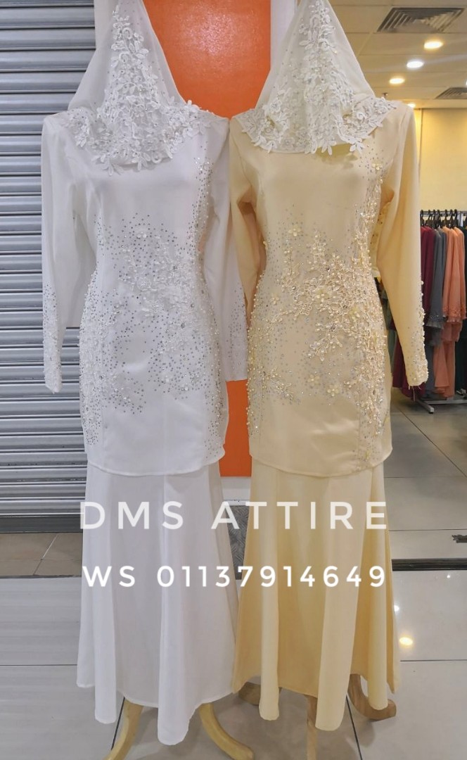 Baju Kurung Moden Akad Nikah Women S Fashion Clothes Others On Carousell