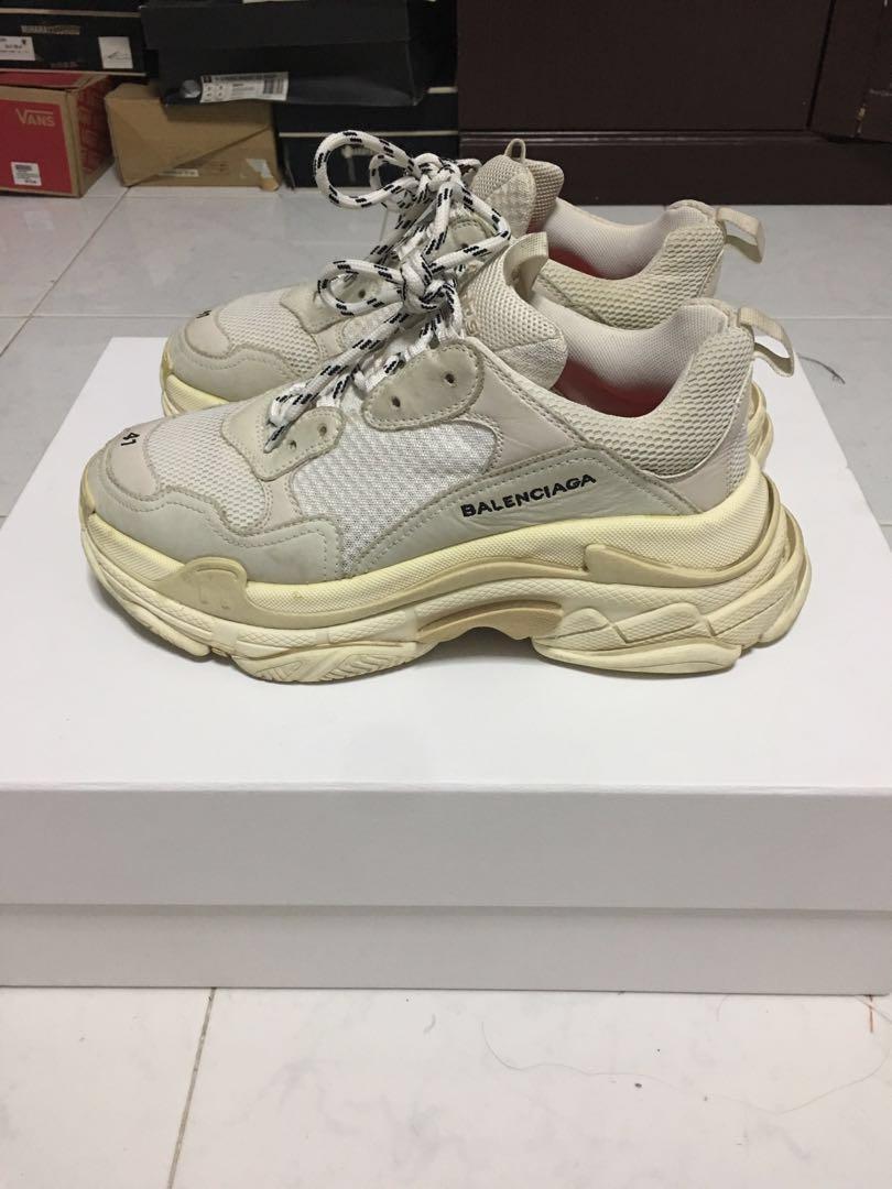 balenciaga triple s mens gold