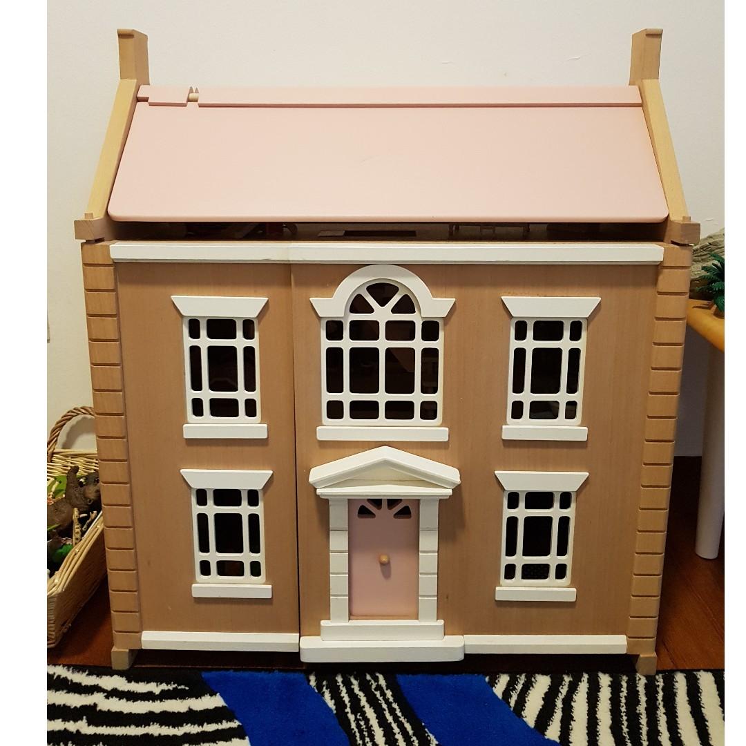 3 storey wooden dolls house