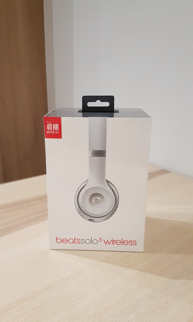 Beats Solo 3 wireless headphones (Matte 