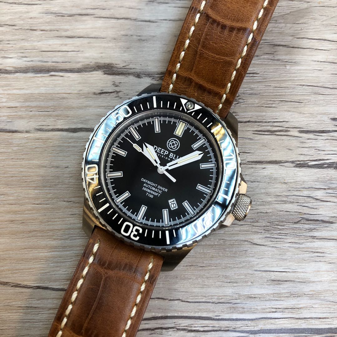 deep blue daynight diver
