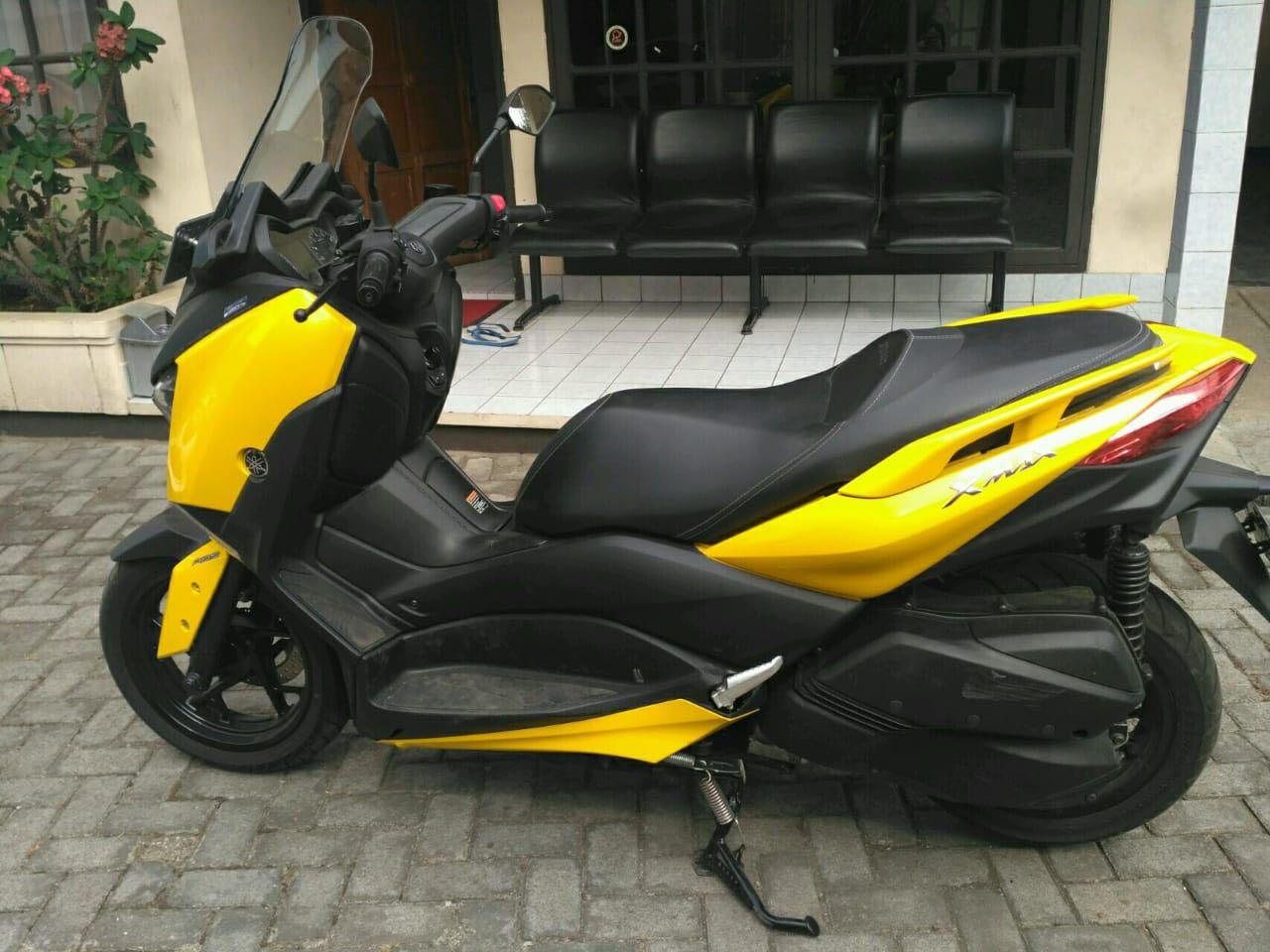Yamaha XMAX 250