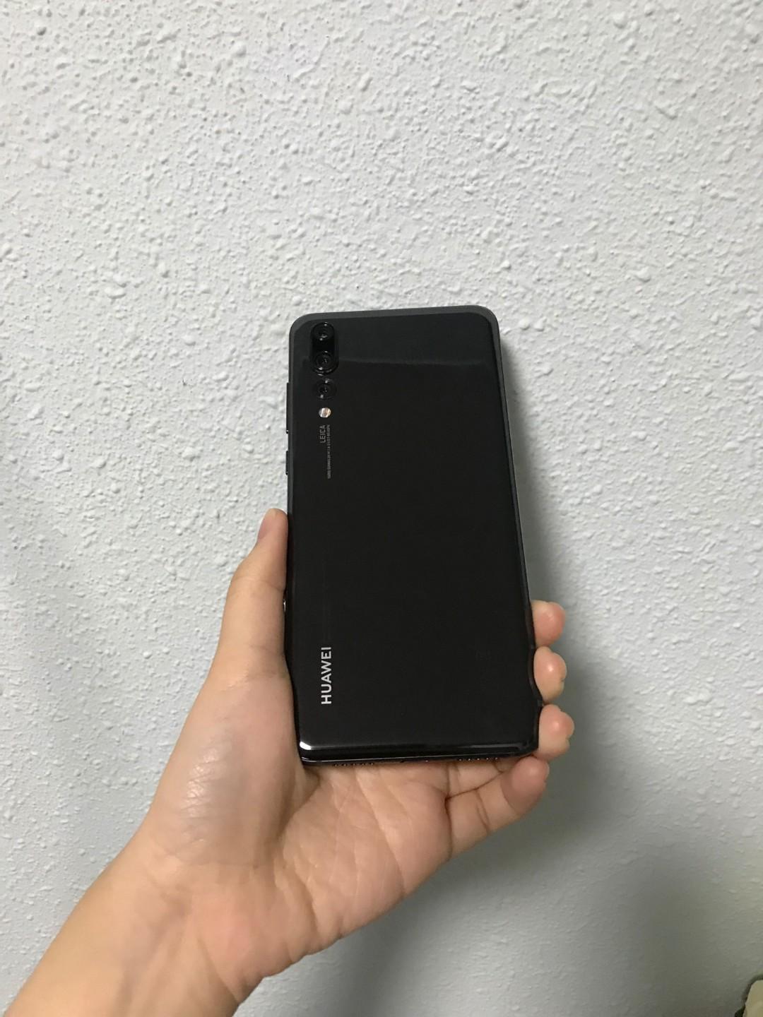Huawei p20 pro free watch hotsell