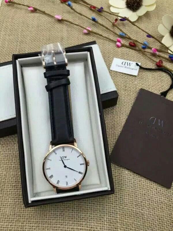 Jam tangan pria daniel wellington WD 983