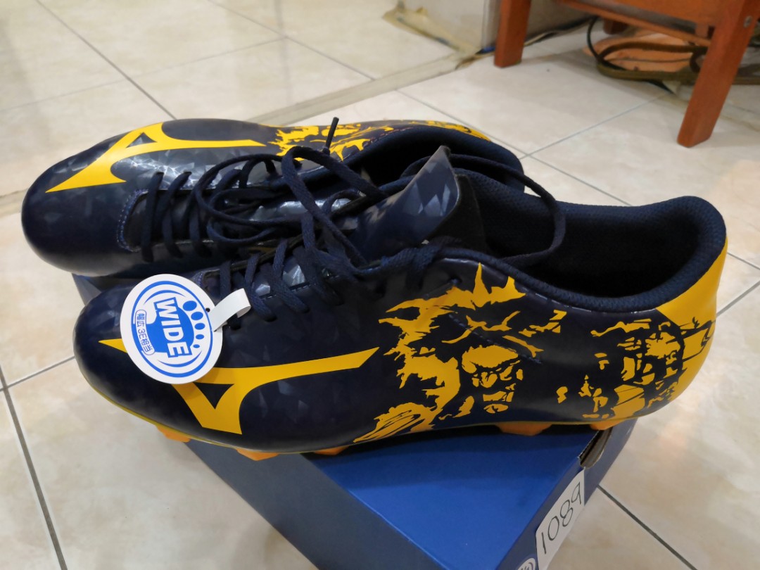 Mizuno Ryuou MD Football Boots Men s Fashion Footwear Boots on