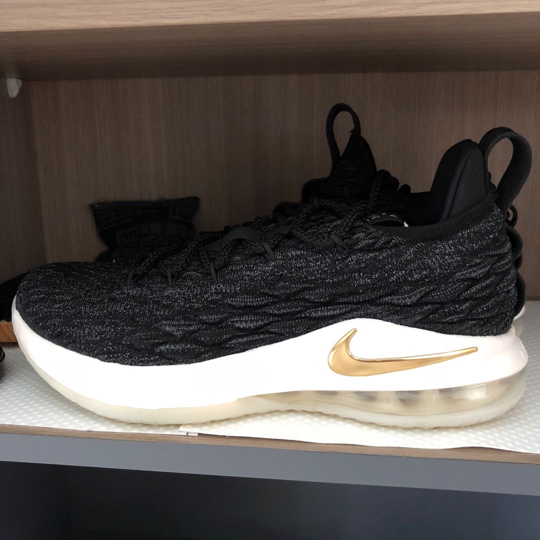 nike lebron xv low