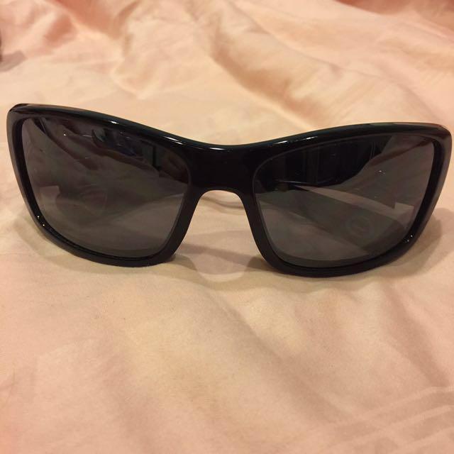 Oakley Ducati Hijinx Special Edition Sunglasses, Men's Fashion, Watches