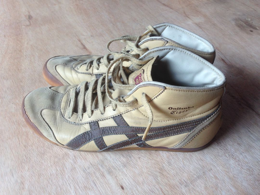 Onitsuka tiger mid runner hot sale tokyo