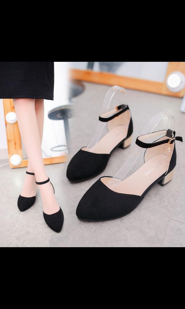 short and low heel 3cm pump shoes block 