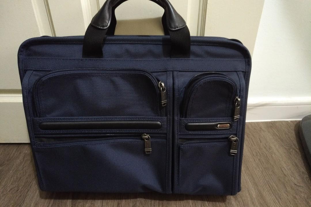 tumi briefcase